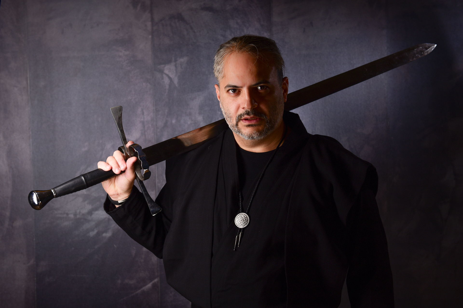 Gaston Rivero as Don Carlo